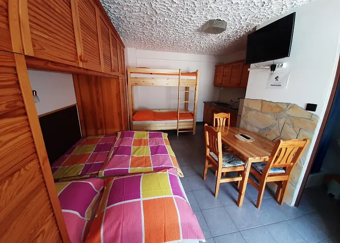 Appartement 2 Feroehelyes