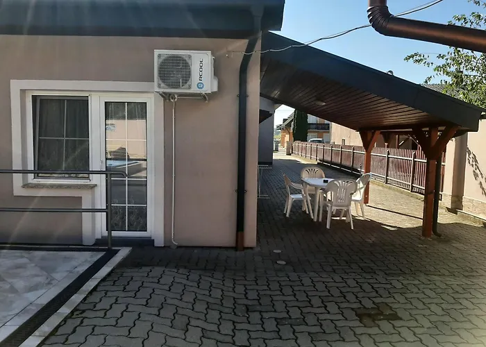 2 Feroehelyes * بالاتوليلّي