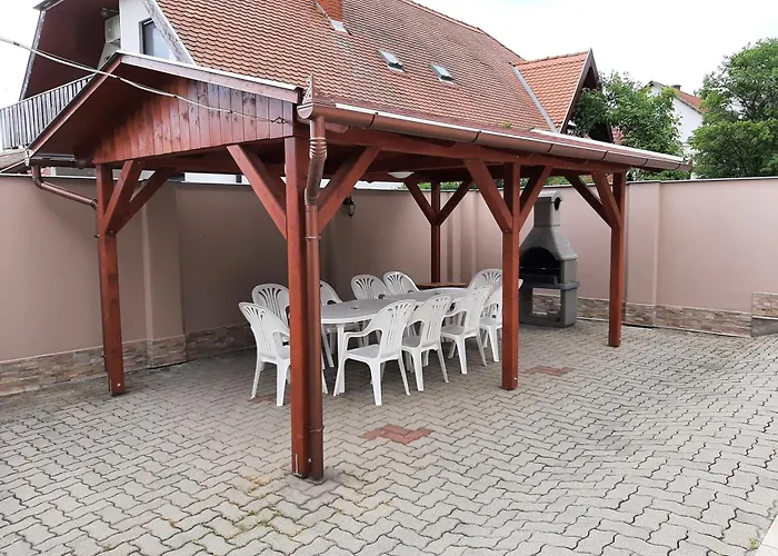 شقة 2 Feroehelyes *